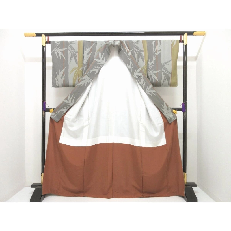 Áo nhỏ kích thước L - Hàng hiệu Authentic 877781