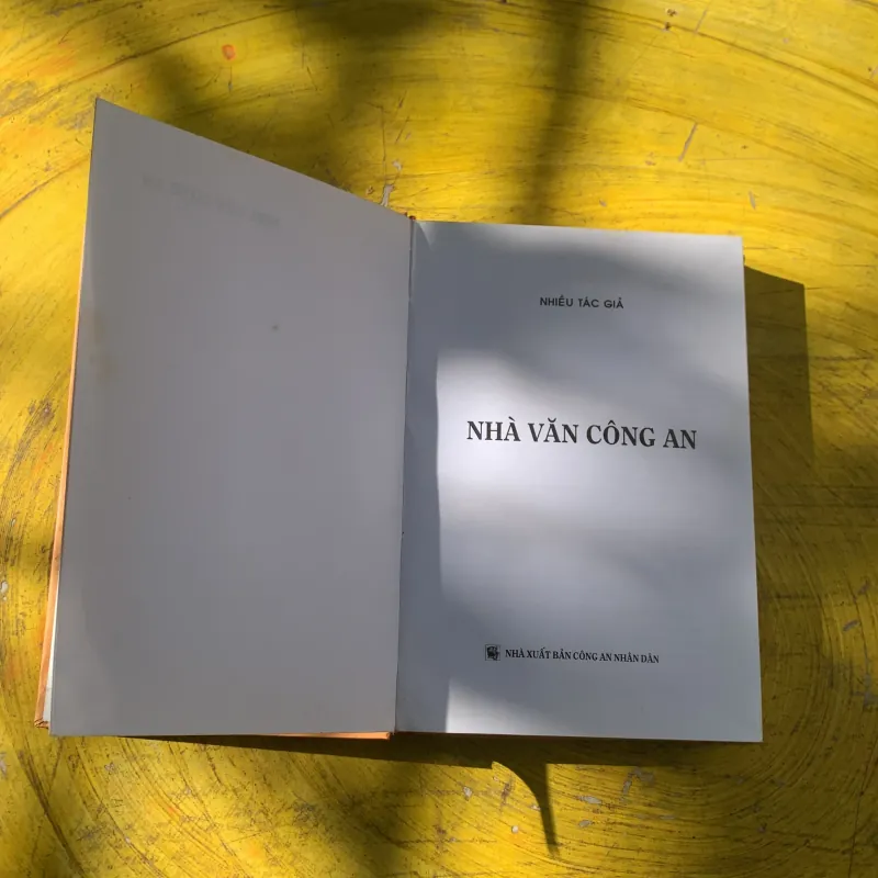NHÀ VĂN CÔNG AN - nhiều tác giả 790786