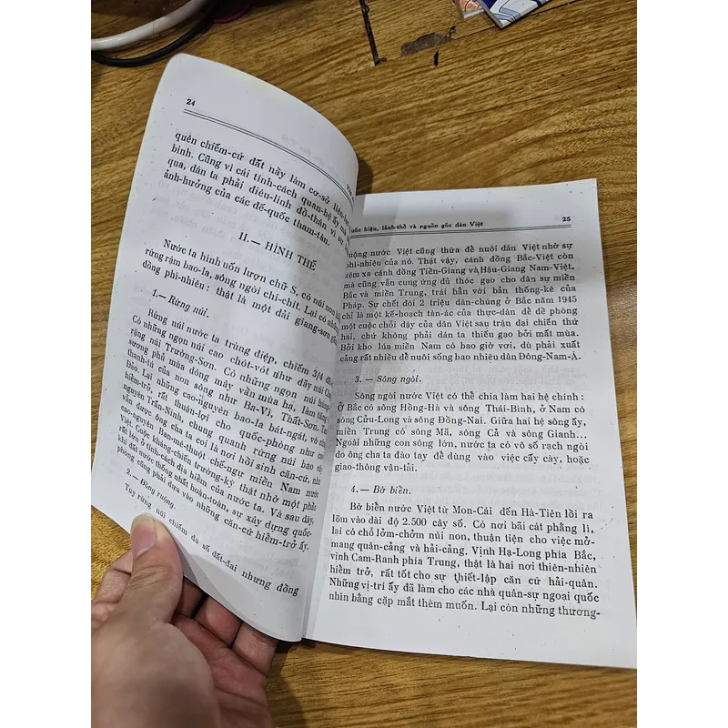 Việt sử kinh - nghiệm (sách photo) 688276