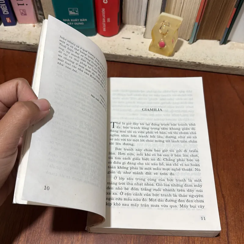 I Văn Học Nước Ngoài: GIAMILIA _ Chuyện Núi Đồi Và Thảo Nguyên - TSINGHIZ AITƠMATỐP - 2001 781598