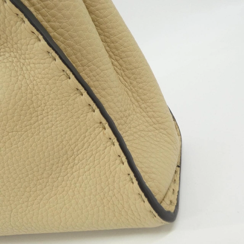 Túi Fendi SELERRIA Peekaboo Essentials 8BN302 A7TV 618674