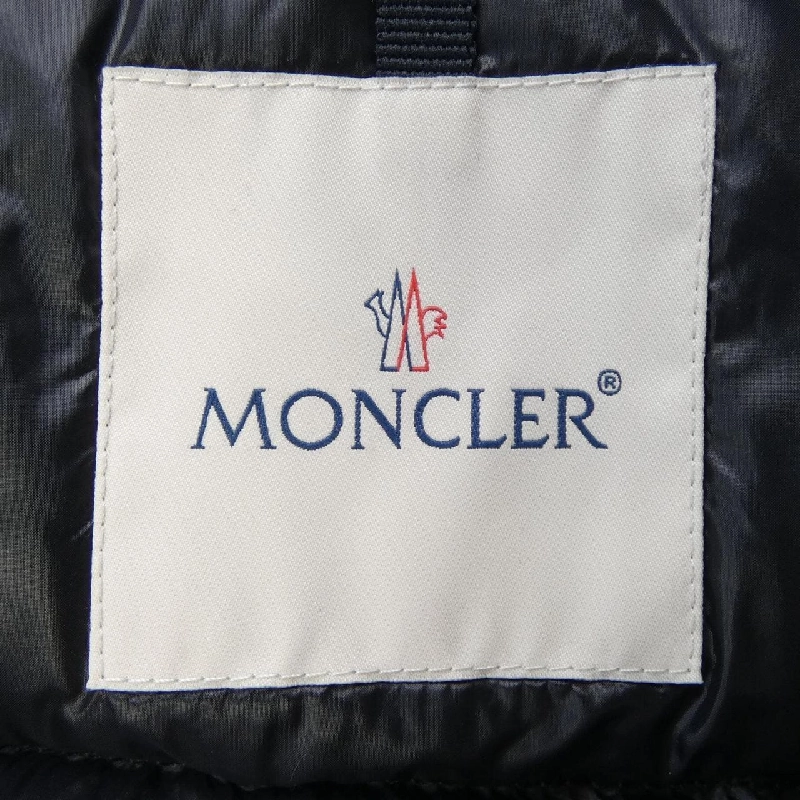 Áo gile MONCLER 637449