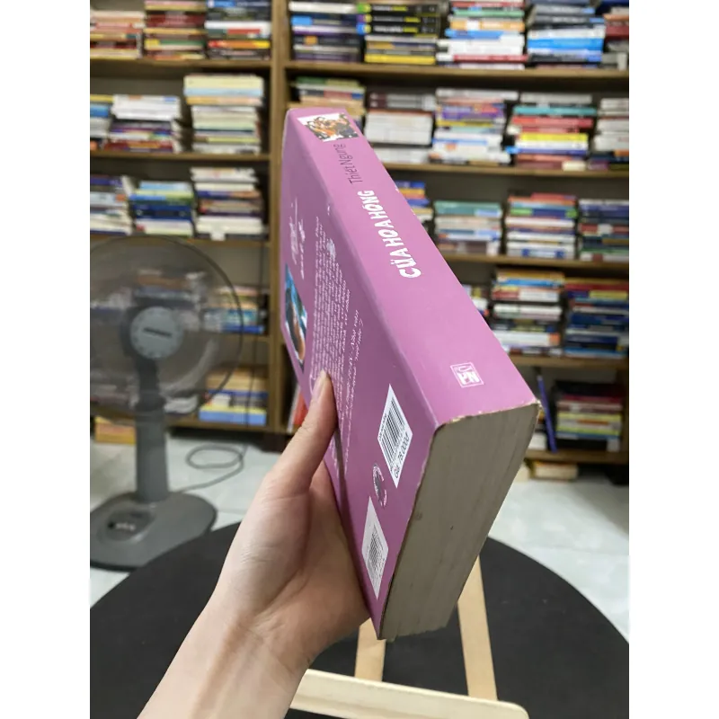 Cửa hoa hồng-Tác giả Thiết Ngưng 1031398