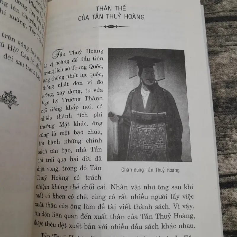 Cuộc đời và cái chết bí ẩn của Danh nhân và Mỹ Nhân. T giả Mặc Nhân 737852