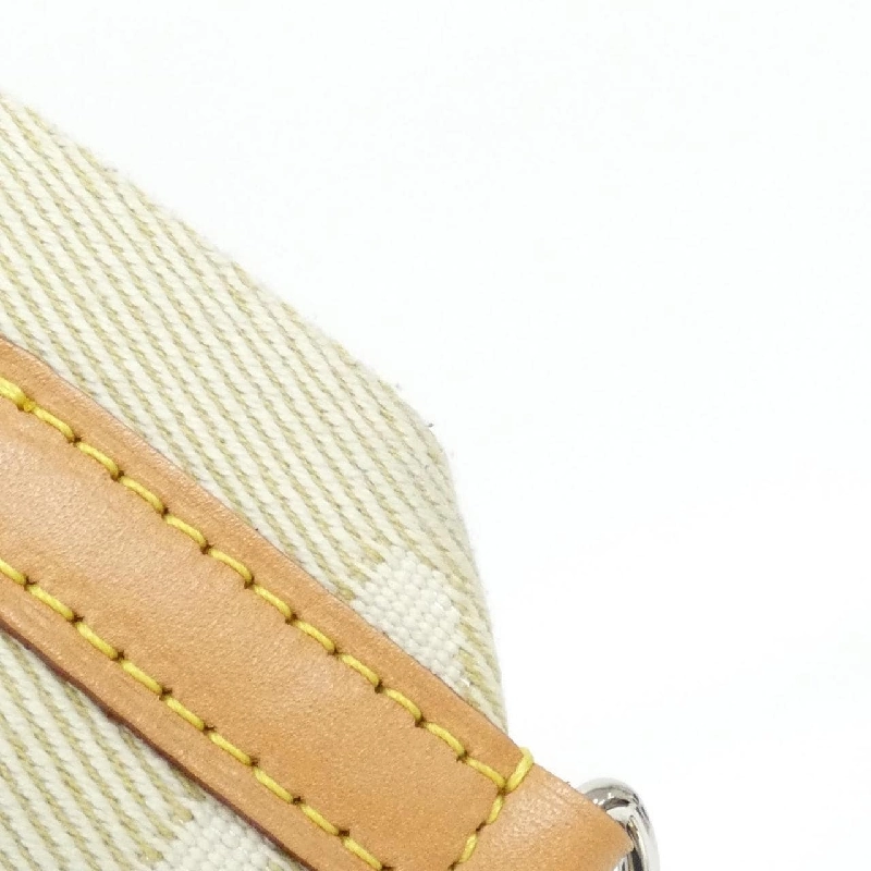 Túi xách vai Louis Vuitton Coussin PM M57913 - Hàng hiệu Chính hãng 801997