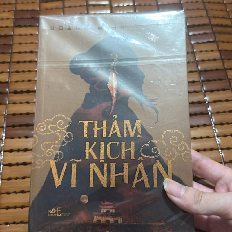 Thảm kịch vĩ nhân - Hoàng Minh Tường 523438