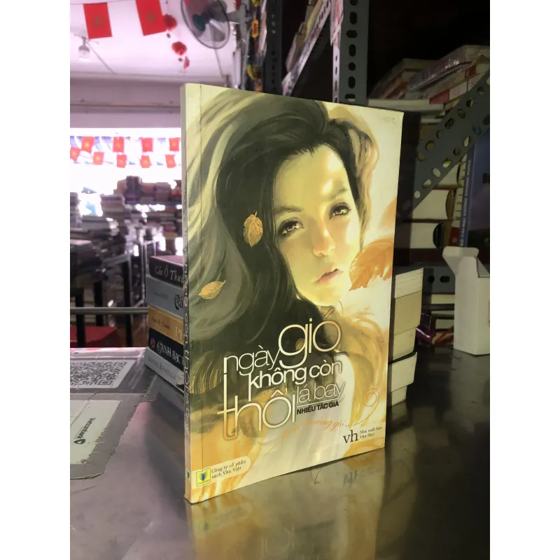 Ngày gió không còn thổi lá bay  1030206