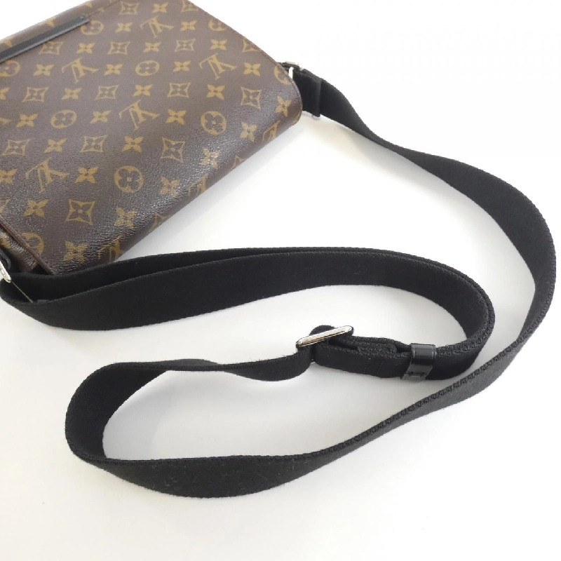 Túi đeo vai Louis Vuitton Monogram Macassar District PM M40935 610077