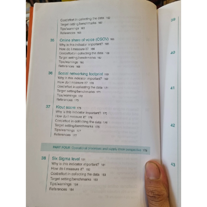 Key Performance Indicators : The 75 Measures Every Manager Needs To Know - Bernard Marr 377126