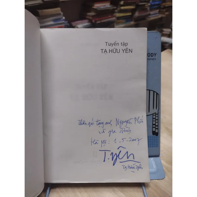 Sách: Tuyển tập Thơ Tạ Hữu Yên (A2) 573632