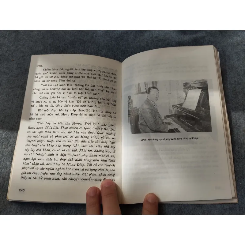 BẢO ĐẠI VỊ VUA TRIỀU NGUYỄN CUỐI CÙNG - PHAN THỨ LANG 720009