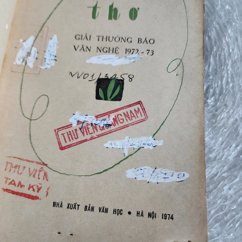 Thơ giải thưởng báo Văn nghệ 1972 - 1973 521022