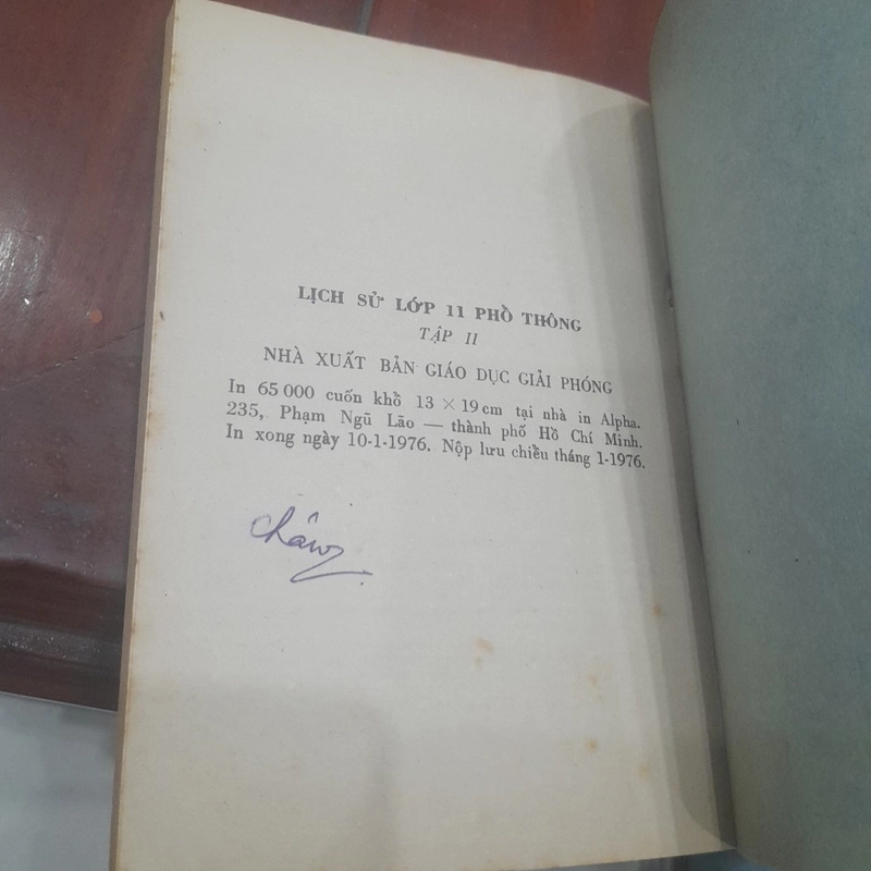 LỊCH SỬ LỚP 11 PHỔ THÔNG, tập II (in năm 1976) 519392