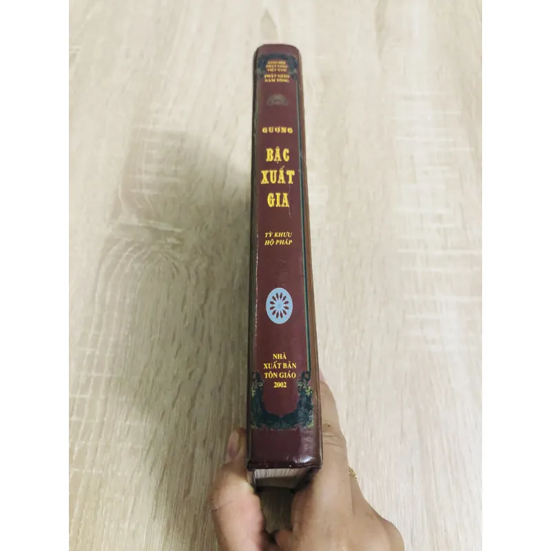 GƯƠNG BẬC XUẤT GIA 957114