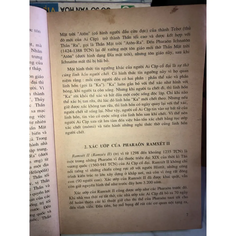 Những mẩu chuyện lịch sử văn minh thế giới - Đặng Đức An chủ biên 1001223