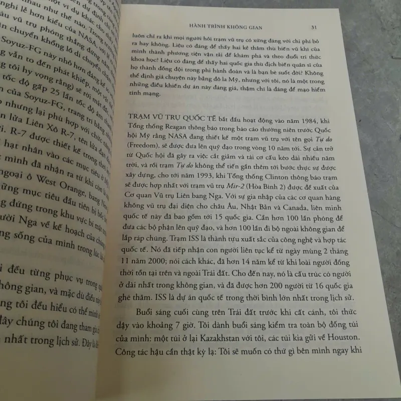 ENDURANCE HÀNH TRÌNH KHÔNG GIAN - SCOTT KELLY ( NGUYỄN DUY KHÁNH DỊCH) 1005571