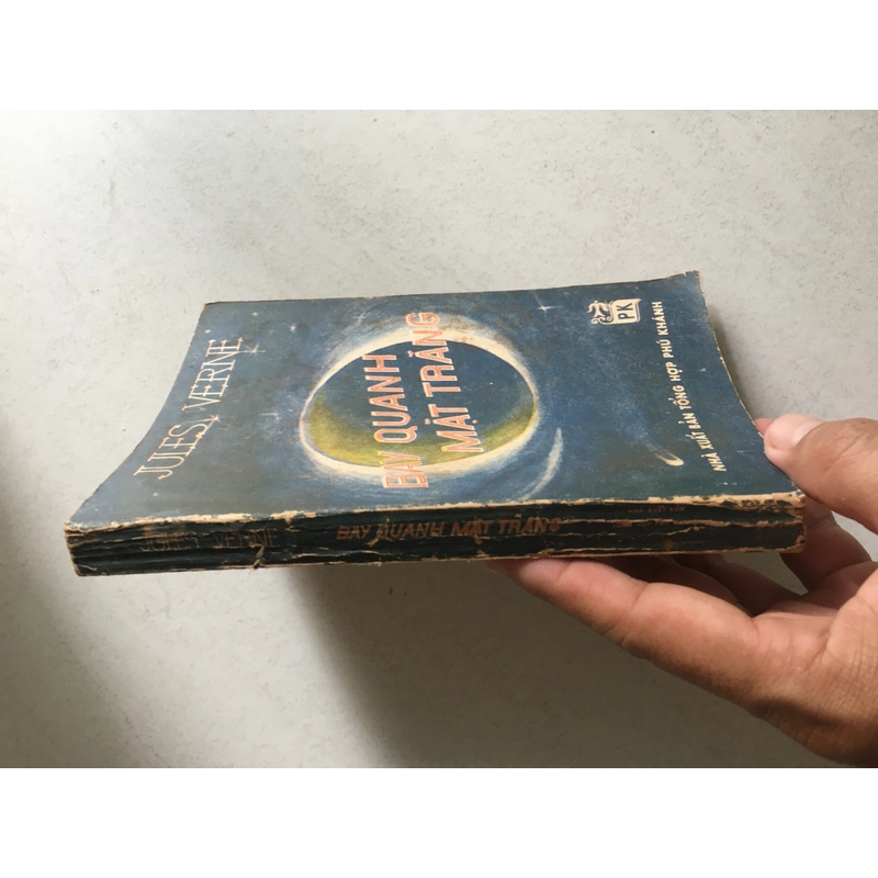 Bay quanh mặt trăng - Jules Verne 543255