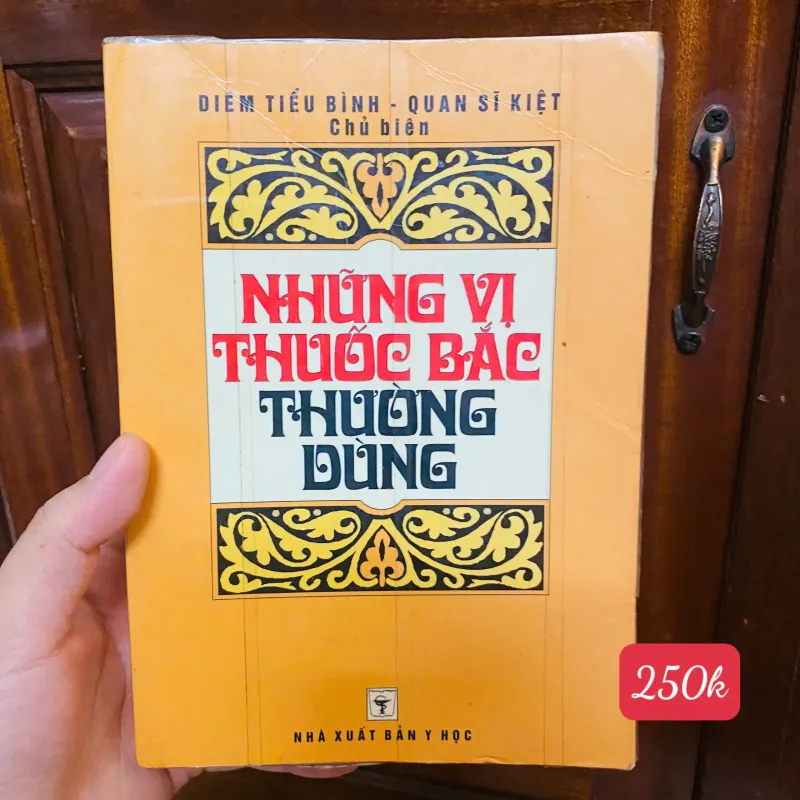 Những Vị Thuốc Bắc thường dùng - Diễm Tiểu Bình- Quan Sĩ Kiệt- Chủ Biên 702933