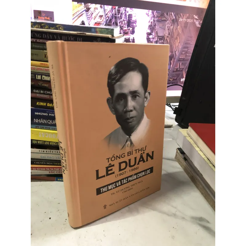 Tổng bí thư Lê Duẩn - Thư mục và tác phẩm chọn lọc 706332