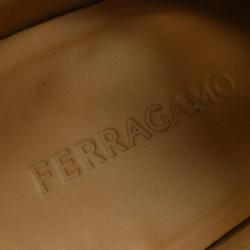 Giày FERRAGAMO - Hàng hiệu Authentic 907303