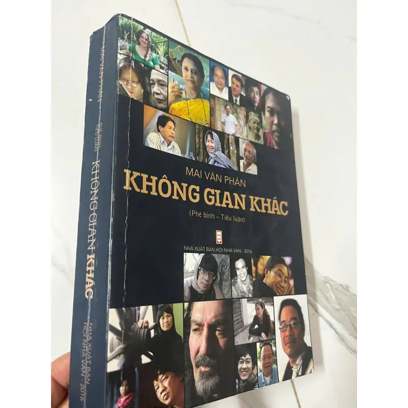 Có chữ ký tác giả -  Không gian khác - Mai Văn Phấn 991705