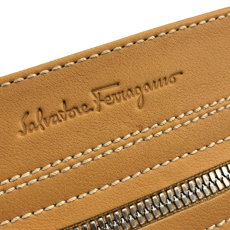 Túi đeo vai Salvatore Ferragamo 21 4303 - Hàng hiệu Authentic 802387