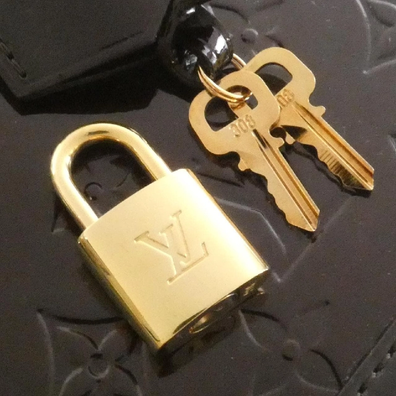 Túi Louis Vuitton Vernis Alma BB M91678 617271