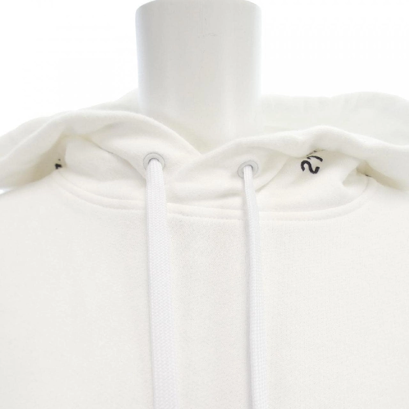 【Khuyến mãi】Áo khoác Maison Margiela 644081