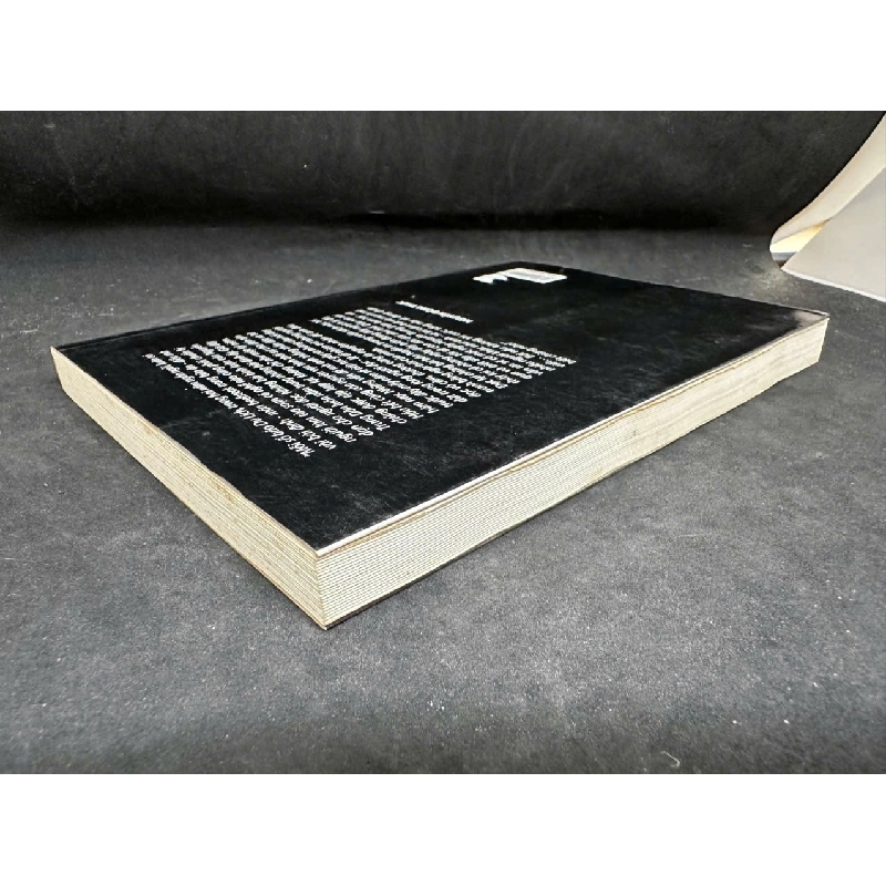 [Phiên Chợ Sách Cũ] … Đi Ngang Đường, Nguyễn Trung Dân H0606, 2010 SBM 919608