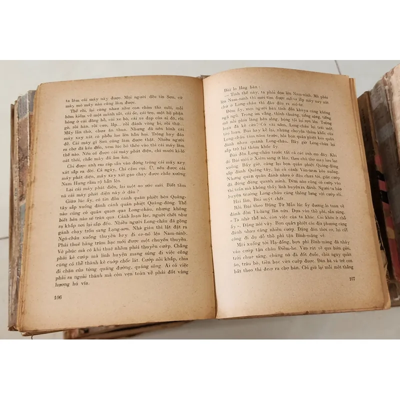 Tiểu thuyết TUỔI TRẺ HOÀNG VĂN THỤ, tác giả Tô Hoài 704144