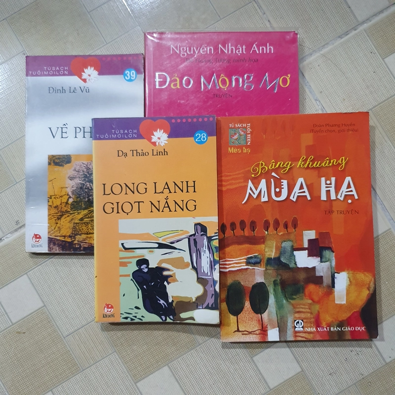 Văn học tuổi mới lớn Đảo mộng mơ Long lanh giọt nắng Bâng khuâng mùa hạ Về phố 301567