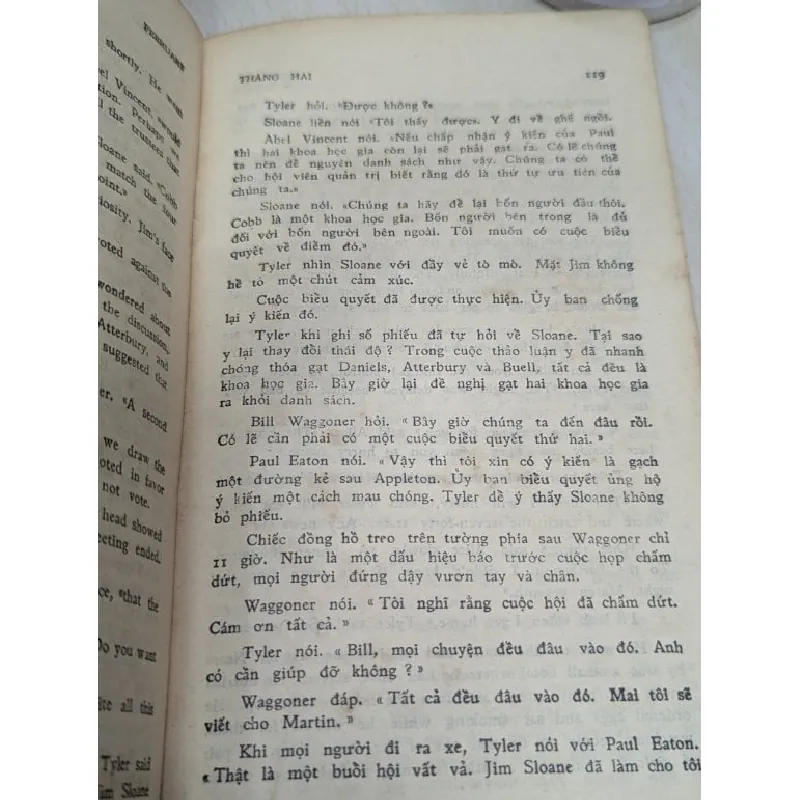 Người bạn quyền thế - Carlos Baker 703870