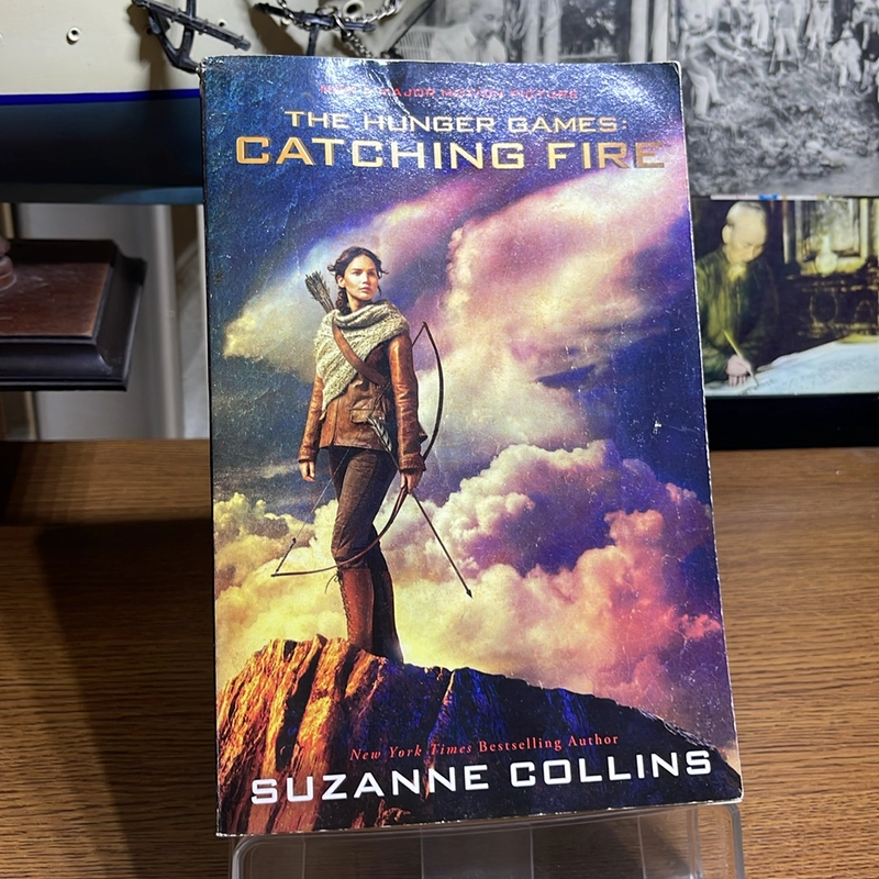 The hunger games: Catching fire Suzanne Collins 473179
