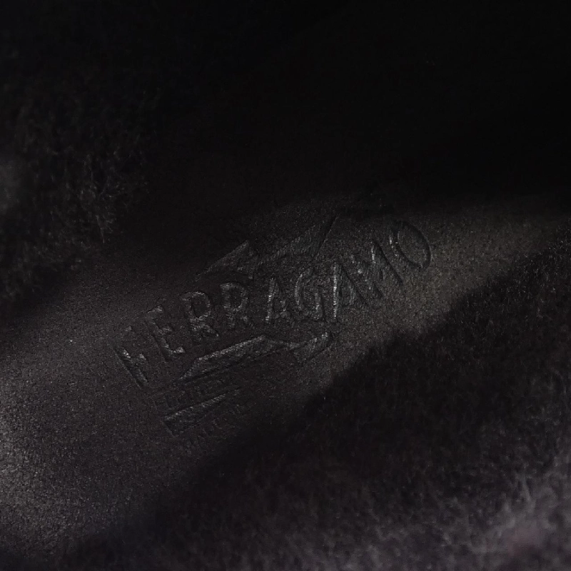 Giày boot SALVATORE FERRAGAMO - Hàng hiệu Authentic 830596