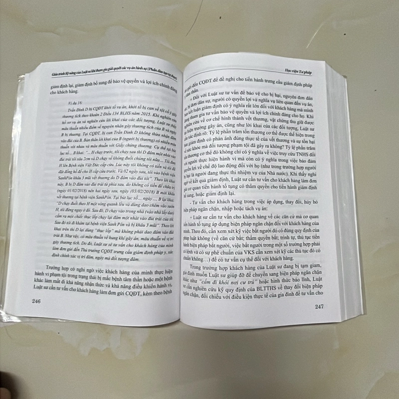 [Luật] Kỹ năng của luật sư khi tham gia giải quyết các vụ án hình sự (chuyên sâu) 299867