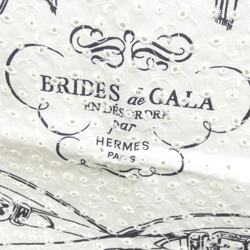 Khăn lụa CARRE BRODERIE ANGLAISE 983529S của Hermès 624837