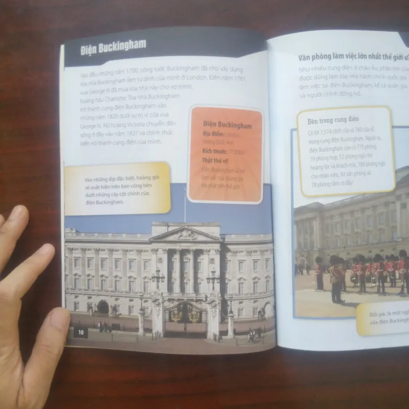 [Sách Ảnh Màu] Những Cung Điện Lộng Lẫy Nhất Thế Giới (Michael Hurley) 972763