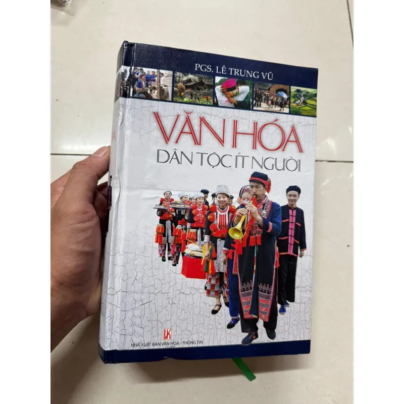 Văn hóa dân tộc ít người bìa cứng dày 699286