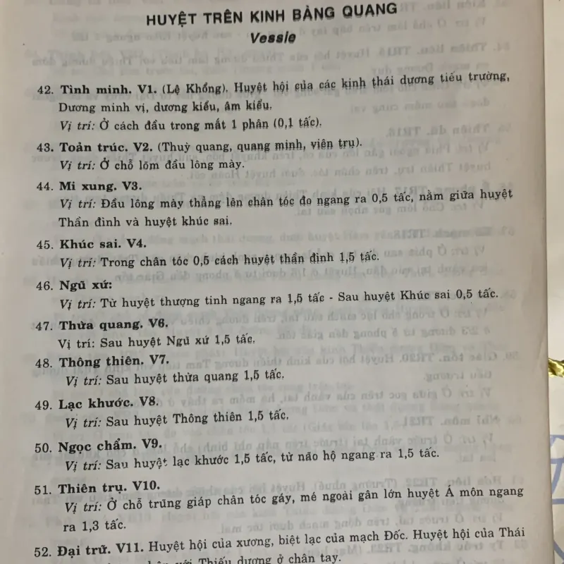 Hướng dẫn tra cứu châm cứu, Dương Trọng Hiếu, 430 trang, in năm 1996 936959