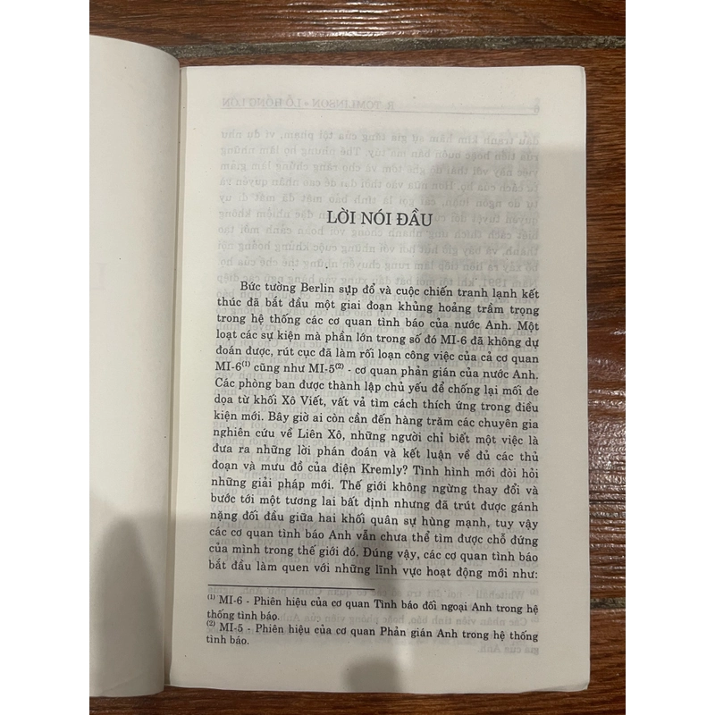 Lỗ Hổng Lớn (7) 527493