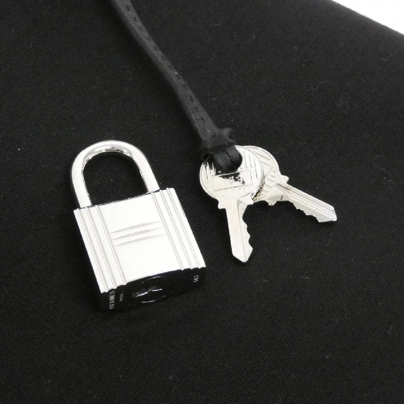 Túi xách vai Hermès Akkad PM 085316CK - Hàng hiệu chính hãng 801804