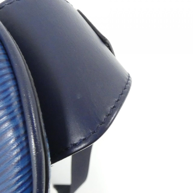 Túi đeo chéo Louis Vuitton Epi (LV Circle) Bum Bag 2018SS M53301 - Hàng hiệu Chính hãng 767313