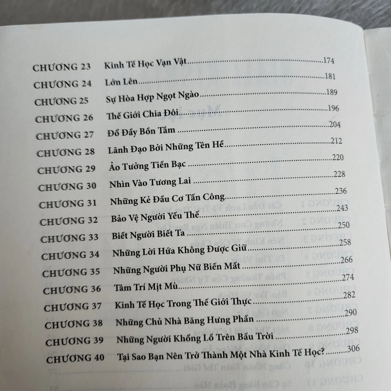 Lược sử kinh tế học | Niall Kashtainy 518169