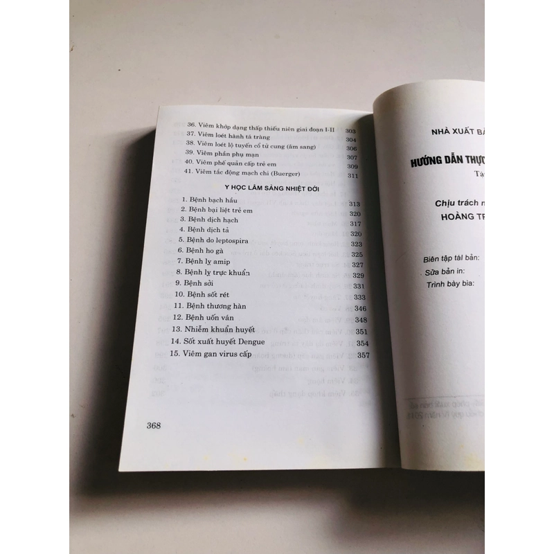 THỰC HÀNH ĐIỀU TRỊ  - 368 trang, nxb: 2011 547787