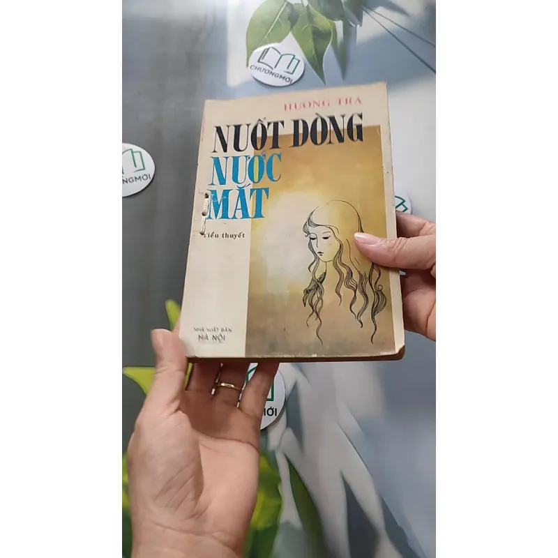 [XƯA] Nuốt Dòng Nước Mắt (1991) - Hương Trà 776051