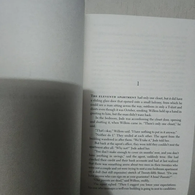 Sách A little life của Hanya Yanagihara mới 95% 503552