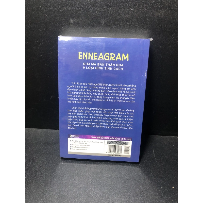 Enneagram giải mã bản thân qua 9 loại hình tính cách Trần Chí Vanh mới 100% HCM1011 912355