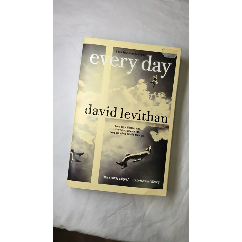 YA / Contemporary – Every Day – David Levithan 755213