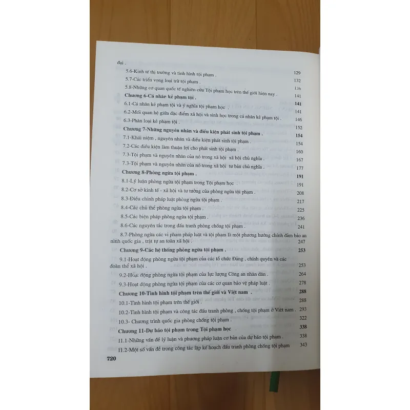 TỘI PHẠM HỌC HIỆN ĐẠI  783872