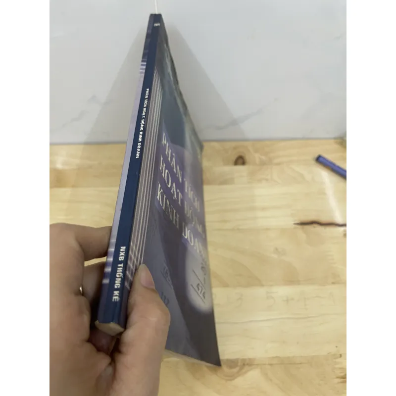 Phân tích hoạt động kinh Doanh  926680